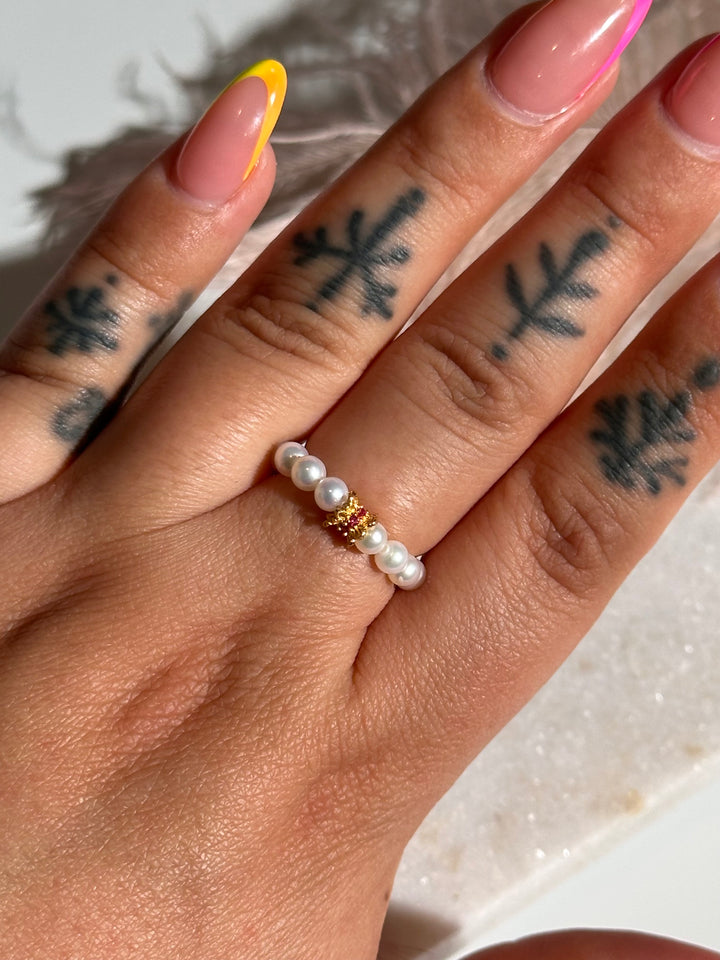 H.Q. White Pearl Ring