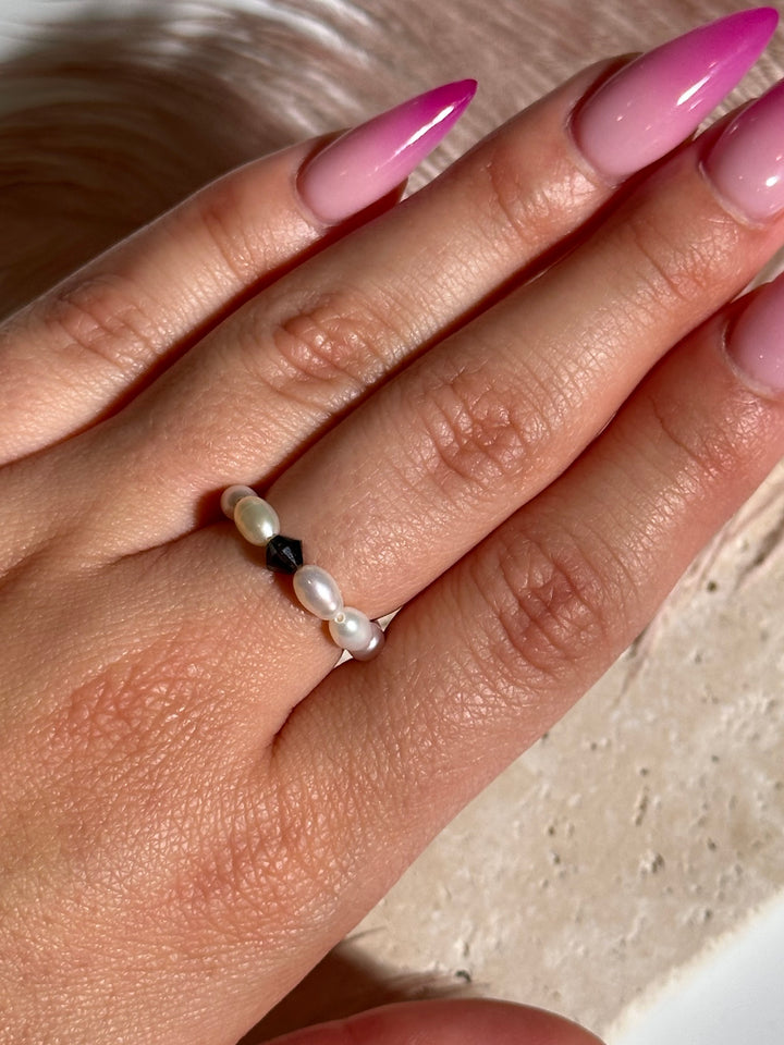 Black Swarovski & White Pearl Ring