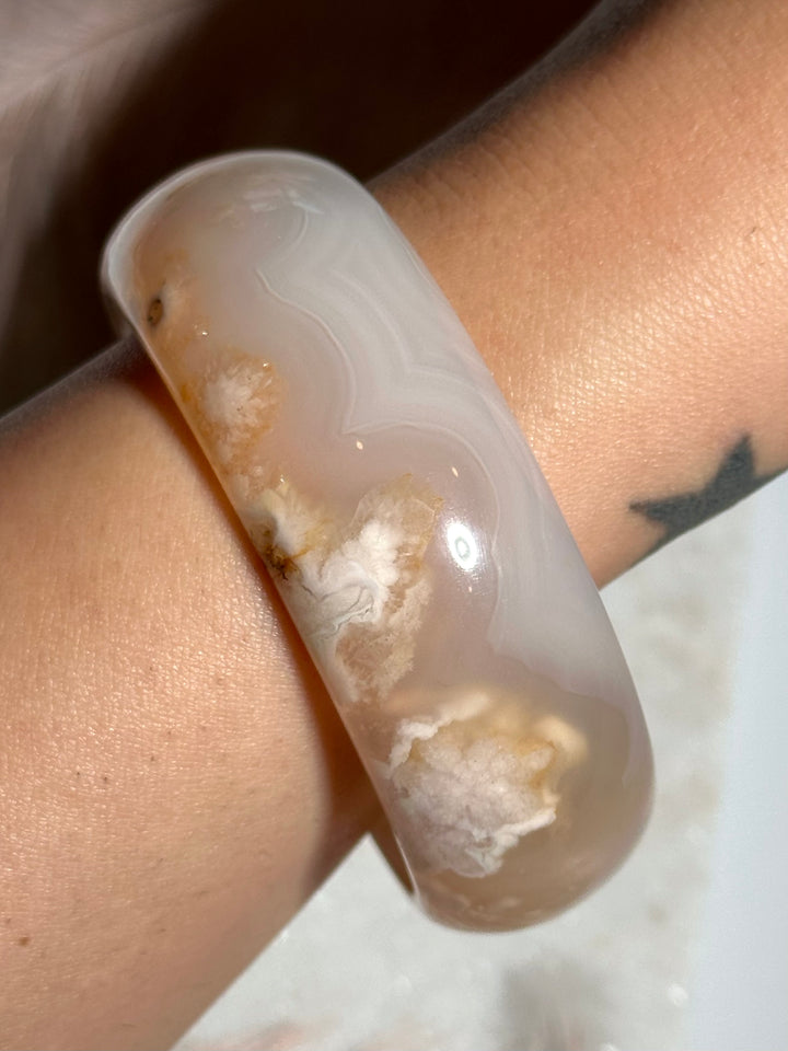 Flower Agate Bangle Bracelet