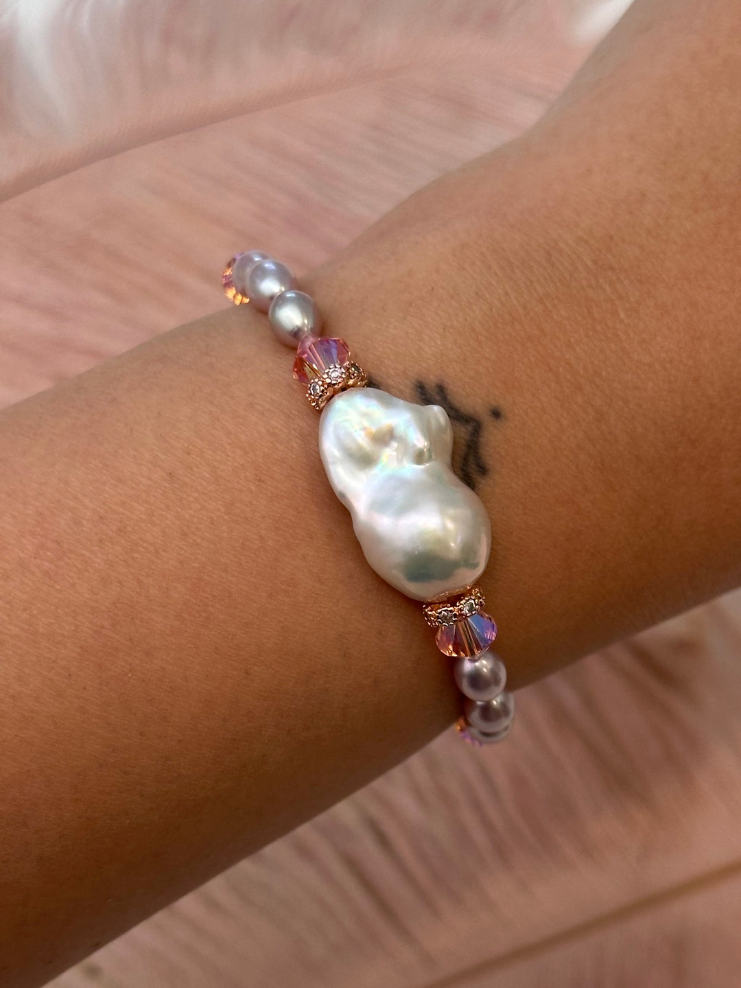 Swarovski & H.Q. Akoya Baroque & Lilac Pearl Bracelet